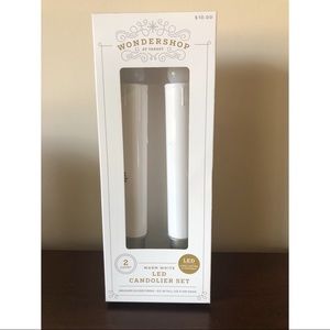 Wondershop window lights 🕯 🎄